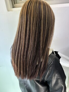 ヴェルデ(Verde) アンブレラカラー×白髪カバー