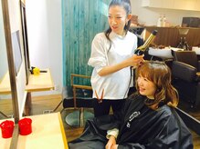 ～お仕上げ～　乾かし方からブローやアイロン、ヘアアレンジの仕方まで丁寧にお伝えします♪