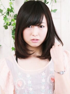 エマージュ 川崎(Emerge) ♪ツヤでみせるナチュラルワンカールセミディ♪