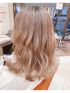 アリーナ 緑が丘店(arena) 白っぽベージュ