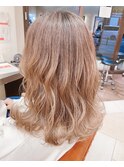 白っぽベージュ