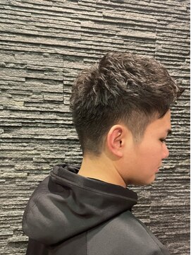 プレミアムバーバー 赤坂店(PREMIUM BARBER produce by HIRO GINZA) ジェットモヒカン【ヒロ銀座】六本木/理容室/フェード