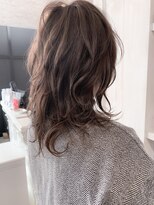 キャアリー(Caary)&nbsp;福山市外ハネウルフヘア人気キャアリーのラベンダーグレージュ♪