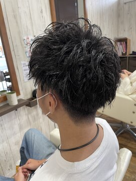 ジェミニ(Gemini) ツーブロ　パーマ