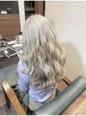 ホワイトベージュカラー