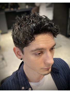 フランクスバーバー アンド ビアークラブ(FRANK'S BARBER and BEER CLUB) ナチュラルアップバングスタイル F