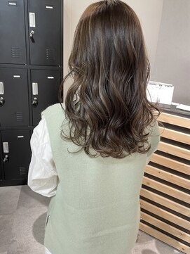 アイリー 名古屋(A/LEE) ハイライト/カーキグレージュ