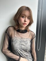 ユーフォリア エヌ 池袋サンシャイン通り店(Euphoria +n)&nbsp;インナーカラーベージュ外ハネミディアムボブ10代20代30代