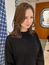 韓国風小顔レイヤーカット＋イルミナカラー＋質感トリートメント11000円