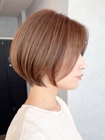 表参道白髪ぼかしウルフショートカットベージュアッシュ30代40代