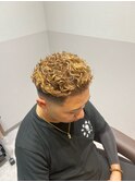 極道パーマ×茶金メッシュ