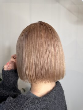 ピークスヘア(peaks hair) ハイトーンボブ 抜きっぱなしブロンド ダブルカラー 堀江 新町
