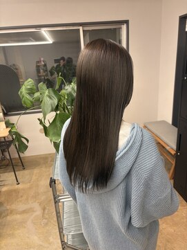 モコヘアーフロール(MOCO hair flor) 赤みを抑えた艶オリーブストレート