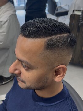 グルーマーズクレッジ 渋谷店(GROOMER/S CREDGE) men's/メンズ/刈り上げセンターパート/リバースセンターパート