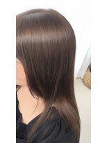 ティンテ(Tinte)&nbsp;透明感を残す暖色ベージュブラウン