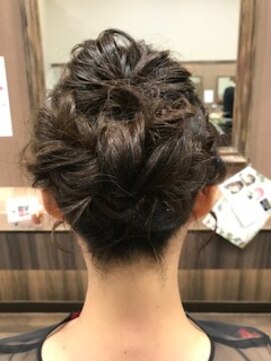 グラヅィア(Grazia) アップスタイル(リボン)