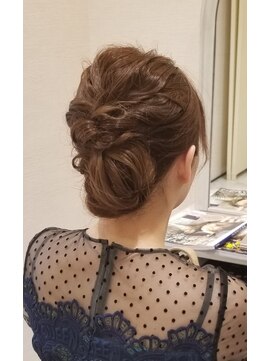 はな(hana) ☆hana☆まとめ髪アップスタイル