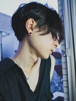 ライラ(Lyla)&nbsp;美しい横顔は髪型から　salonLyla マイキーハンサムショート