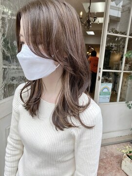 シェノン(CHAINON) 大人気セミロングヘア明るめヨシンモリインナーベージュカラー