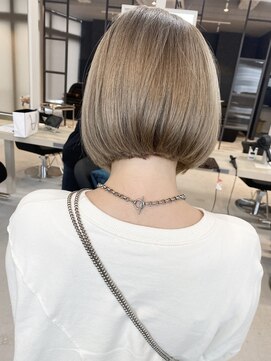 リア 近鉄八尾店(Lia) ハイトーンボブ