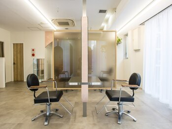 ソルバイシェス(SOL by shes)の写真/【梅田/茶屋町】大型店が苦手な方におすすめ☆一人一人のお悩みに合わせた、丁寧なカウンセリングが魅力◎