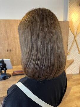 バイエイト 野並店(By Eight) 白髪ぼかし×曲細ハイライト×ハイトーンアッシュベージュ