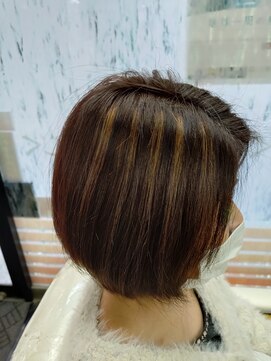 シロマ(SHIROMA) 前下がりボブ