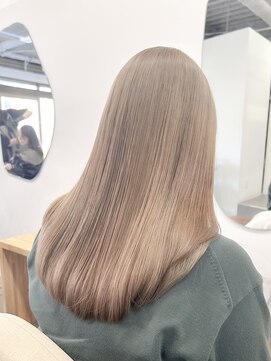 クローズ(cross-z) ベージュ/グレージュ/韓国/ブリーチブリーチ/東川口/ 浦和美園