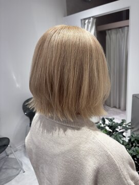 プライズ 成増店(prize) レイヤーボブ ミルクティーベージュ ハイトーンボブ