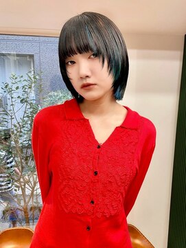 ロマリア(Lomalia) ショートボブ[表参道/原宿/ダブルカラー/ケアブリーチ/縮毛矯正]