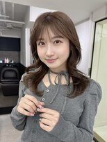 フォト 新宿三丁目(foto) くびれ巻きレイヤーで小顔見せミディアム