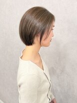 フランチェスカドットボブ(francesca.bob)&nbsp;ショートボブ×アッシュベージュ【渡辺俊弥】梅田