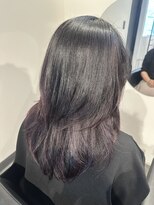 アロン(ALLON)&nbsp;ワインレッド×レイヤーカットは後ろもかわいい