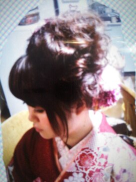 ヘアーアンドエステティック蓮 【モテカワ】成人式アレンジ