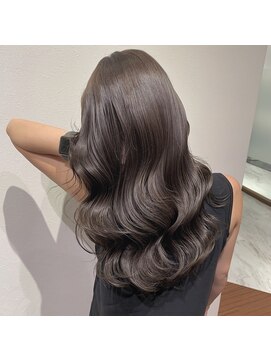 ウォーレントリコミニューヨーク ハービスエント大阪梅田店(WARREN TRICOMI NEW YORK) 『ココアブラウン』