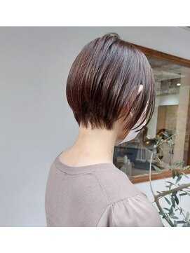 カウチ(Kauti) ナチュラルショートボブ