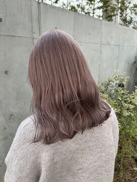 ベレーザ 渋谷(BELEZA) 4120グレーベージュミルクティーアッシュ艶髪ハイトーンカラー