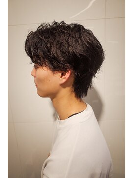 オーシャントーキョー(OCEAN TOKYO) 韓国ヘアカルマパーマカルマバングセンターパート黒髪ウルフ