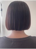 暖色系カラー×ぱつっとボブ