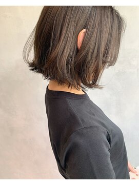 キチ(kichi.) [kichi.] レイヤーボブ×くすみベージュ