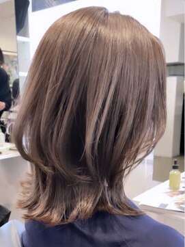 エリマ 調布(elima) 調布ショートヘア顔周りレイヤーカットダブルカラーショートボブ