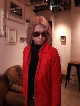 ブロック ジャポン(bloc japon) レイヤーボブ ブリーチ ベージュカラー