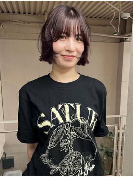 イル(iru) レイヤーボブ ボブレイヤー ボルドーカラー