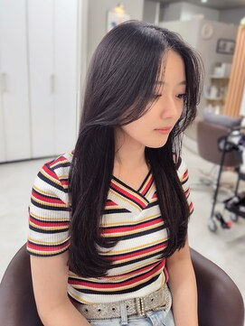 クリーム 町田(Cream) 地毛風グレージュ★顔周りレイヤーと春のうる艶ストレートで小顔