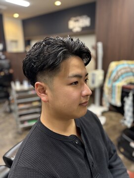 ドゥーエン(DoEN) 毛流れパーマ