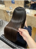 【まとまらない髪へ】艶と柔らかさを叶える縮毛矯正ストレート◎