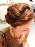 編み込みヘアー