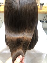 ネイヴィル(navile)&nbsp;ミネコラ×ベージュ