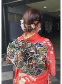 振袖＋ミディアムレイヤー（短め）のネープシニヨンヘア