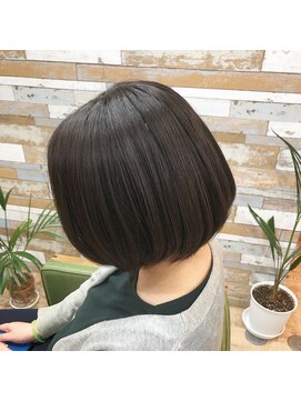 ハウオリ ヘアーワークス(Hauoli hair works) ツヤツヤ収まりトリートメント